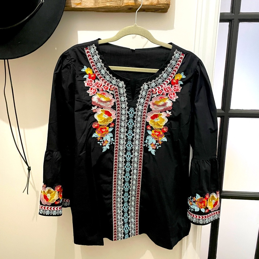 Camisa embroidered 100% Cotton Blouse NWT